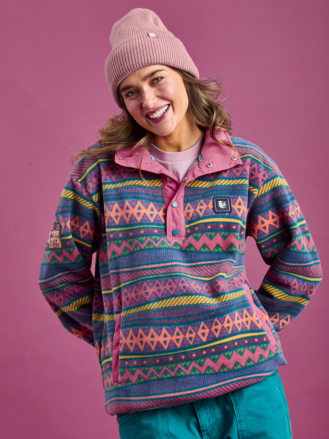 Female model wears the Tallow fleece in our aztec wave pattern