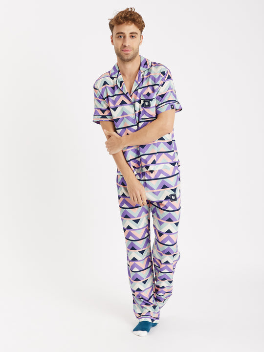 Lange pyjamaset met retropatroon en polaire print