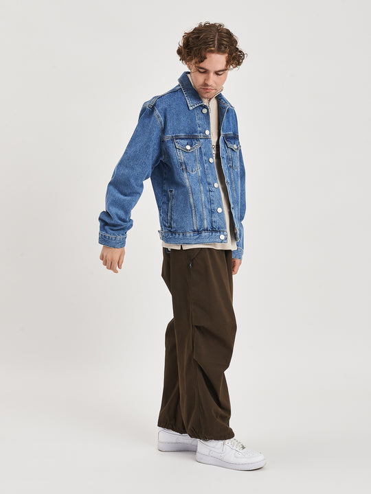 Übergroße Jeansjacke